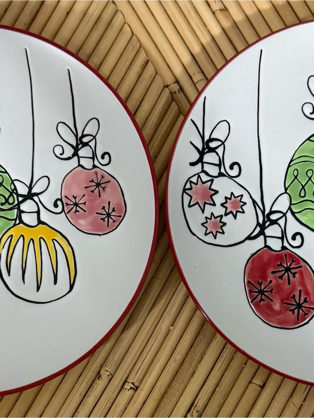 2 Spectrum Designz Retro Christmas Ornaments Hand-Painted Salad/Dessert Plates